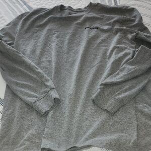 Patagonia Gray Long-Sleeve Crewneck Tee